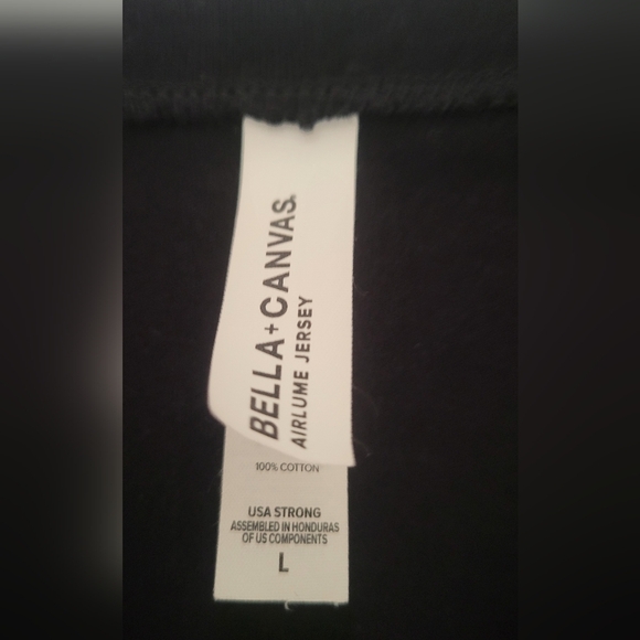 🌟 Alice In Wonderland V-Neck Women’s Top – Whimsical & Playful | Size L - Picture 4 of 4